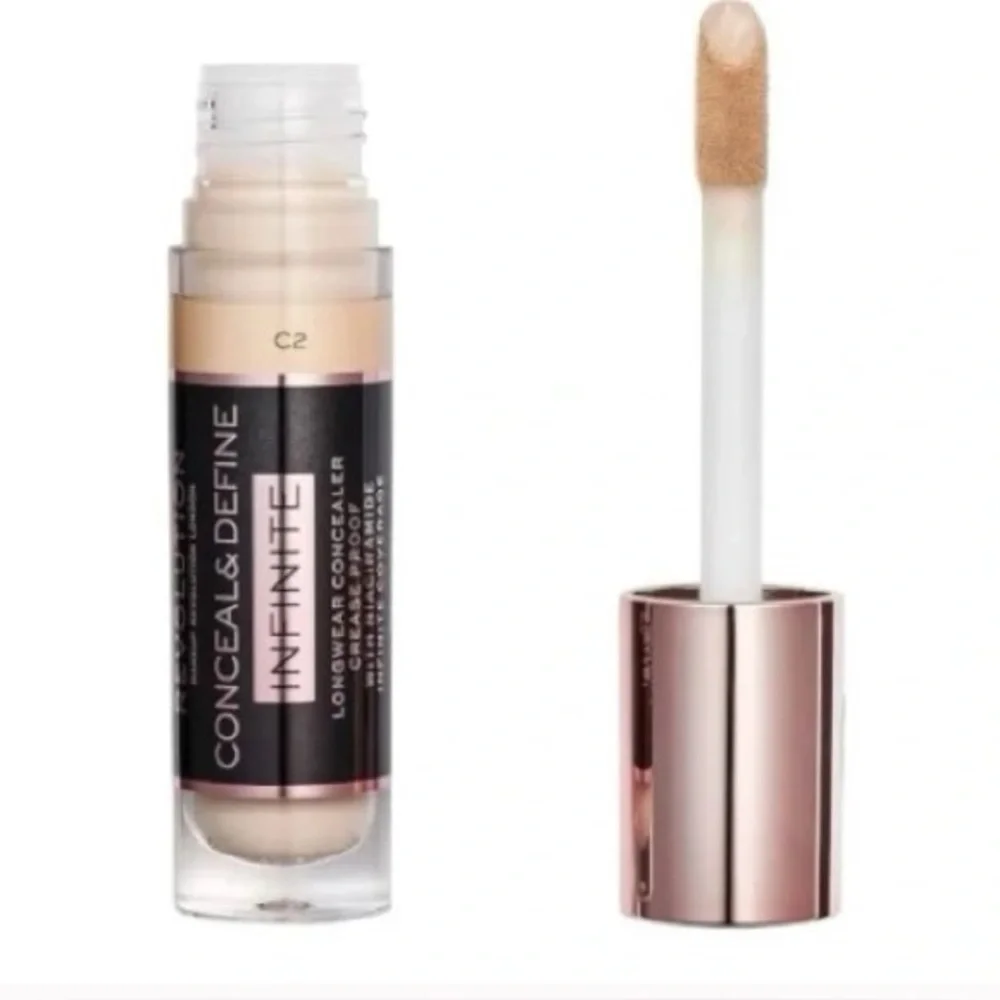 Makeup Revolution 16-hour Creaseproof Concealer - NEW/Sealed